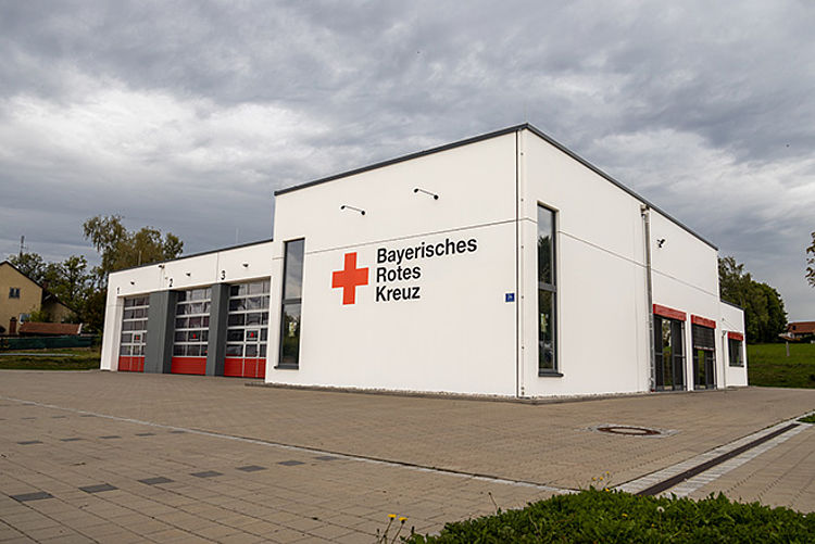 Rettungswagenstellplatz im BRK Haus in Gangkofen